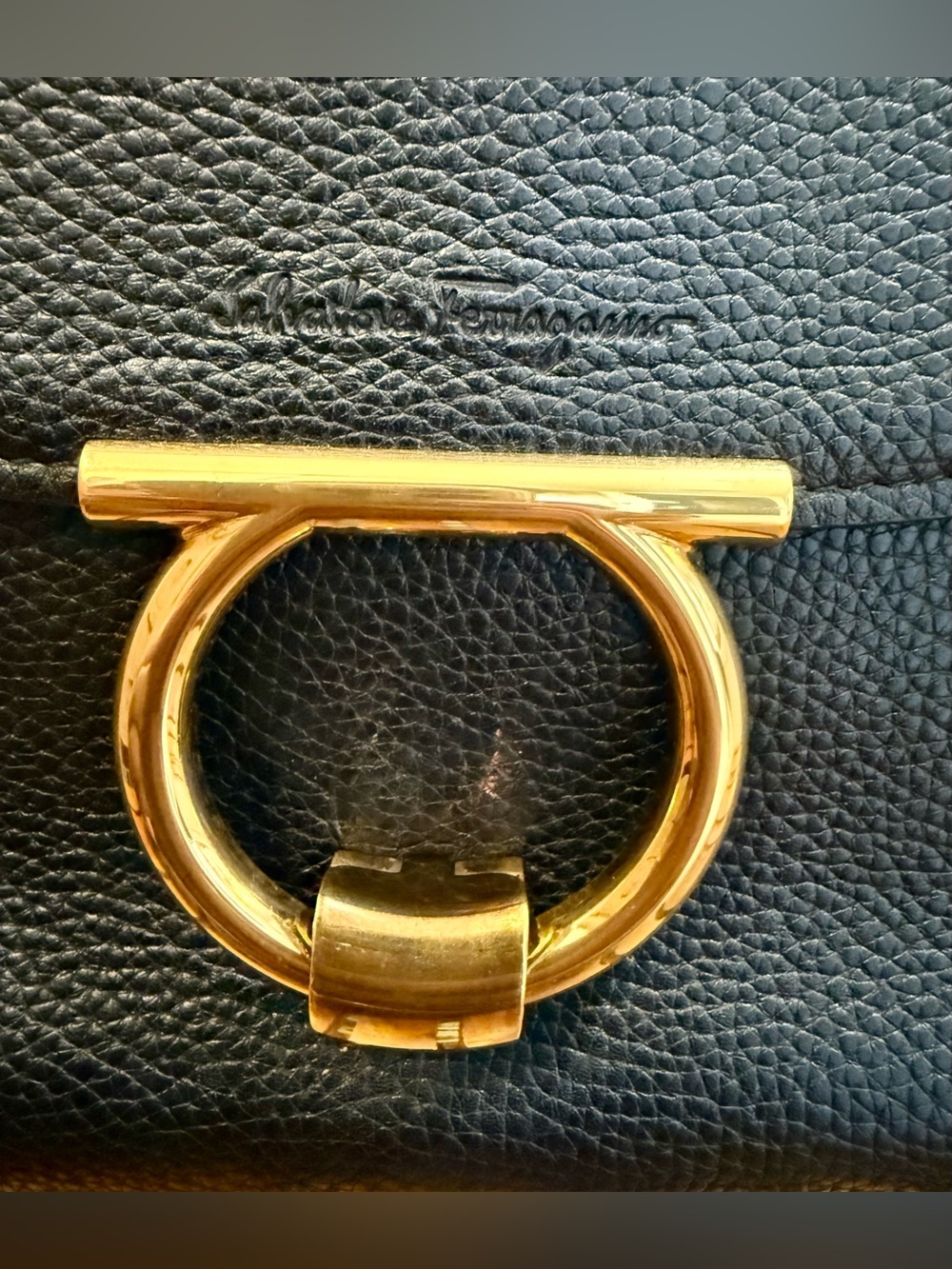 Salvatore Ferragamo Margot Satchel Leather Large - Picture 8 of 10